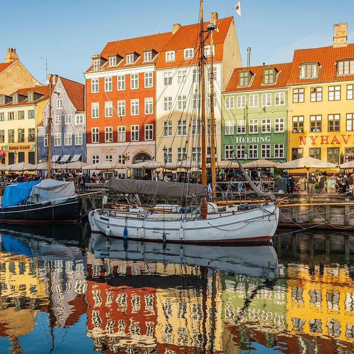 Delegates enjoying a networking cruise on the Copenhagen harbour, a popular incentive activity.
